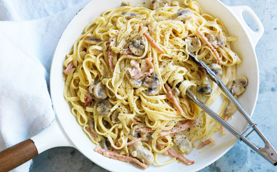 PASTA CARBONARA 